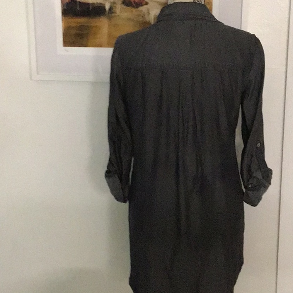 New York & company button down shirt. - Picture 4 of 7